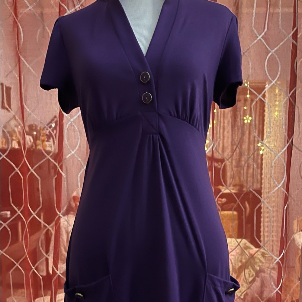 Dress Size Small - Picture 3 of 9